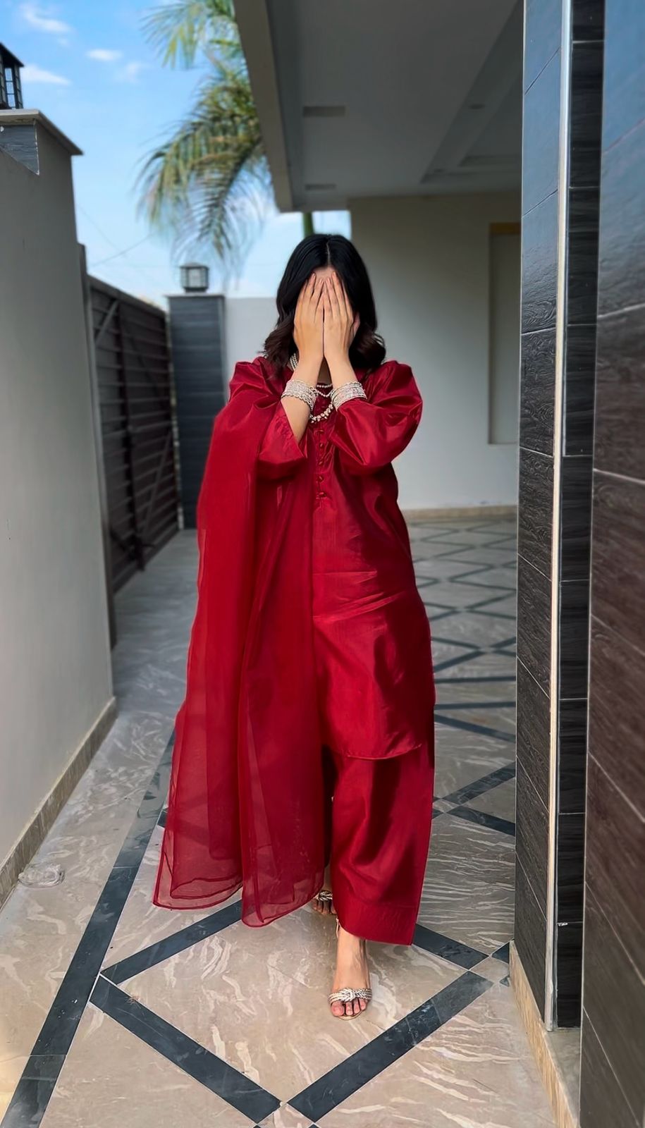 Varda ( Farshi Shalwar )